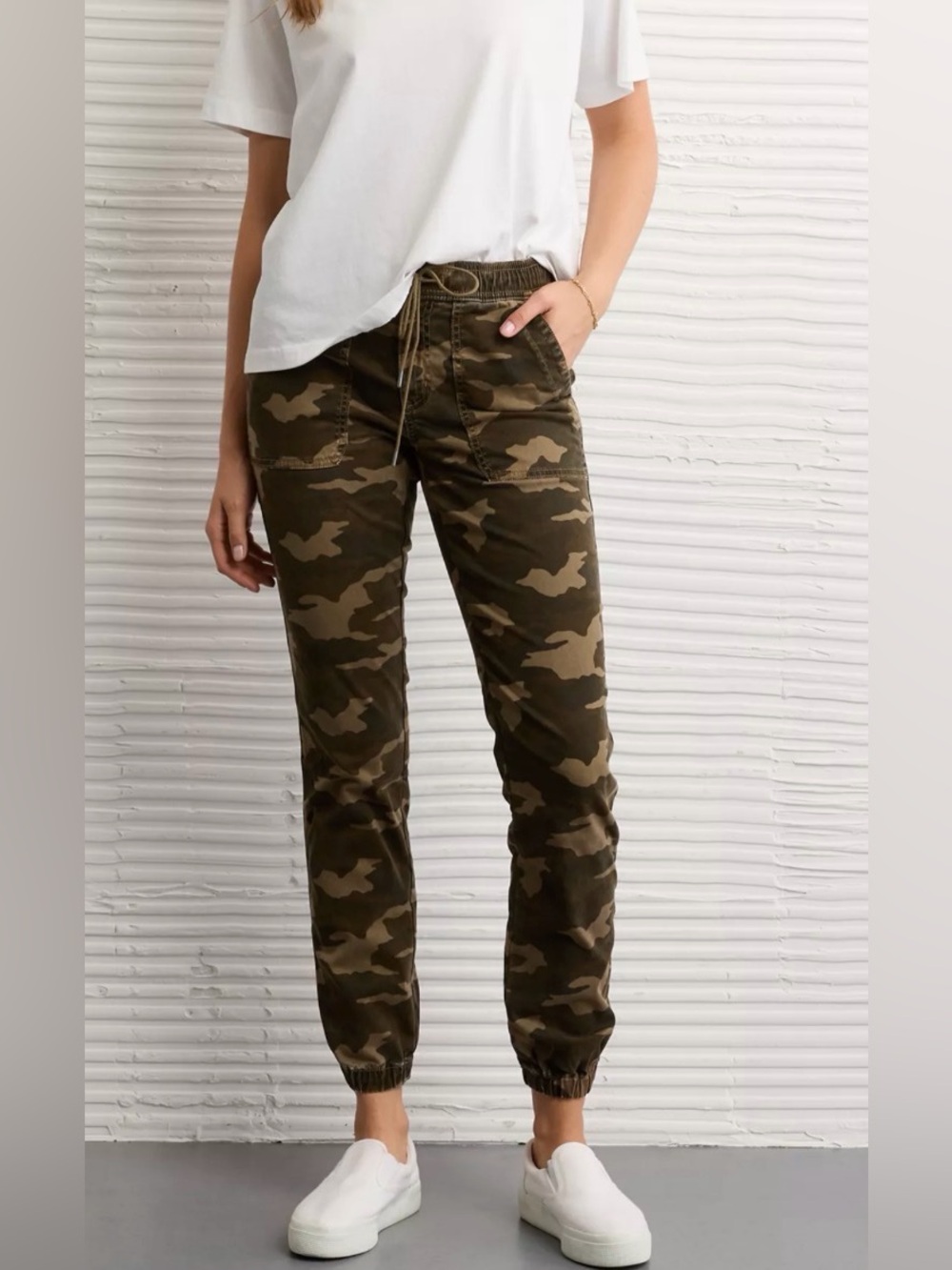 American Eagle AE Next Level High-Waisted Jegging Jogger Camo Green Size 8